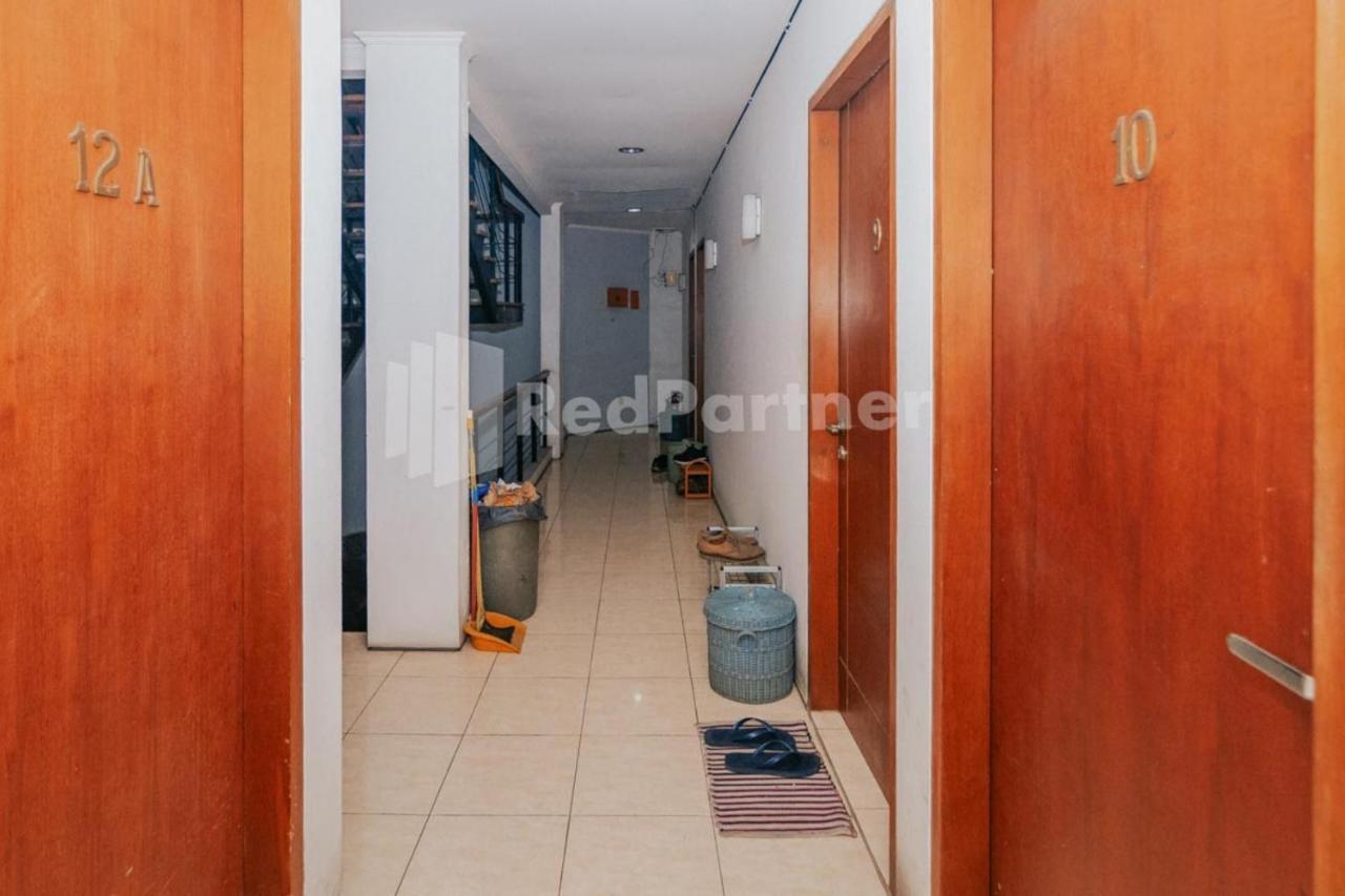 雅加达 De Lugano Scbd Syariah Mitra Reddoorz酒店 外观 照片