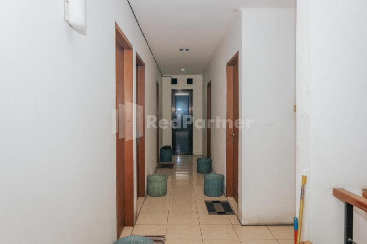 雅加达 De Lugano Scbd Syariah Mitra Reddoorz酒店 外观 照片